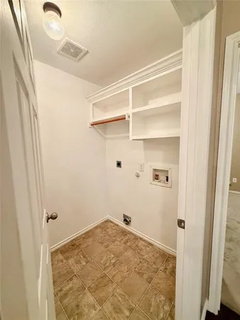 $2,600 | 3210 West Glenwood Drive, Wylie, TX 75098
