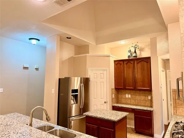 $2,600 | 3210 West Glenwood Drive, Wylie, TX 75098