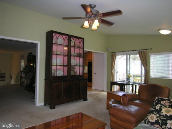9523 Burning Branch Road Burke, VA 22015 - Photo 8 of 29 Interior (General)