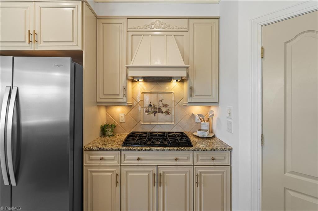4447 Kendale Road High Point, NC 27265 - Photo 16 of 50