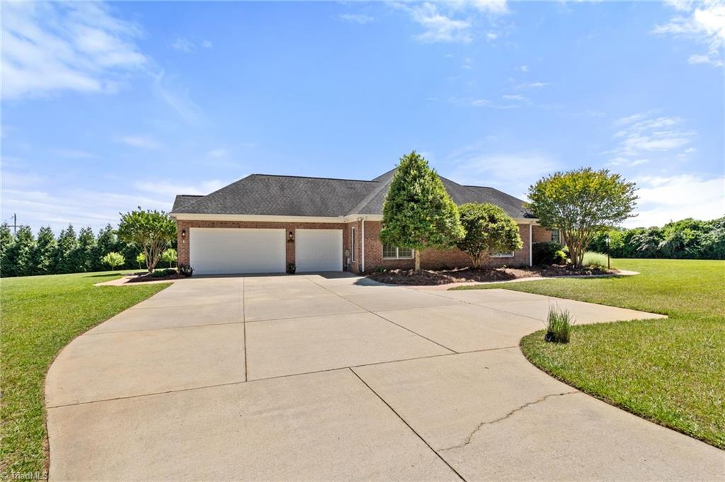 4447 Kendale Road High Point, NC 27265 - Photo 43 of 50