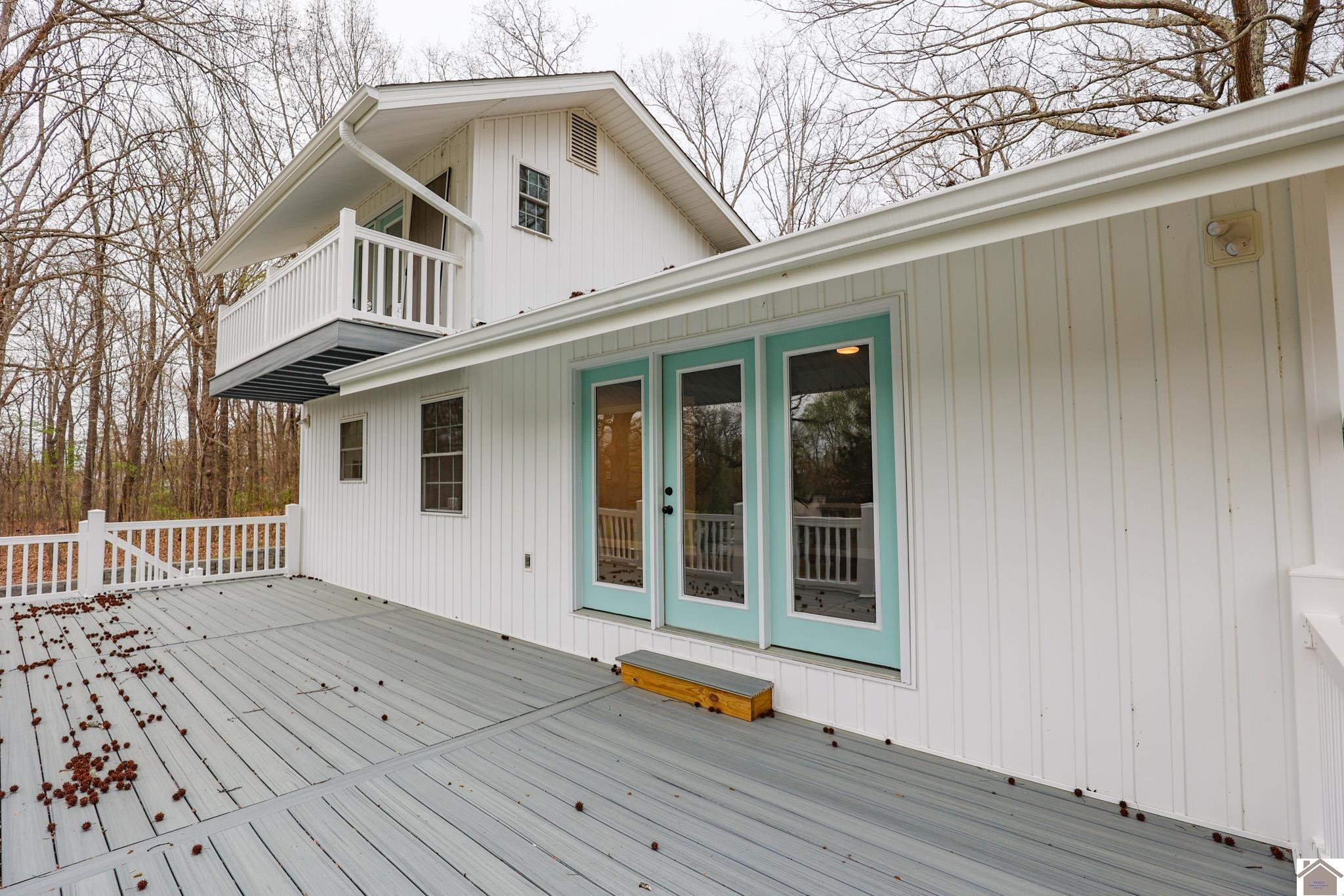 146 Mermie Road Hardin, KY 42048 - Photo 9 of 41 Main Floor Deck