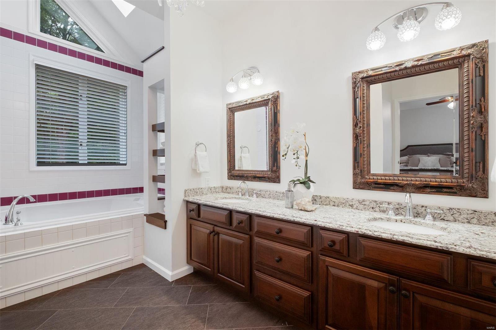 405 Lewis Road Eureka, MO 63025 - Photo 15 of 30 Gallery Image 15