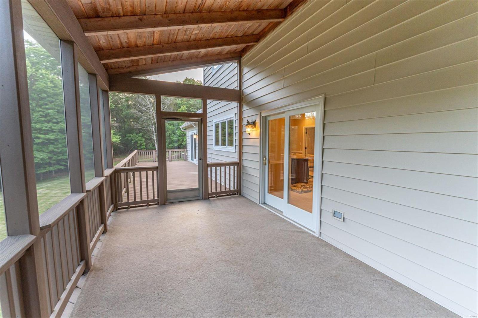 405 Lewis Road Eureka, MO 63025 - Photo 19 of 30 Gallery Image 19