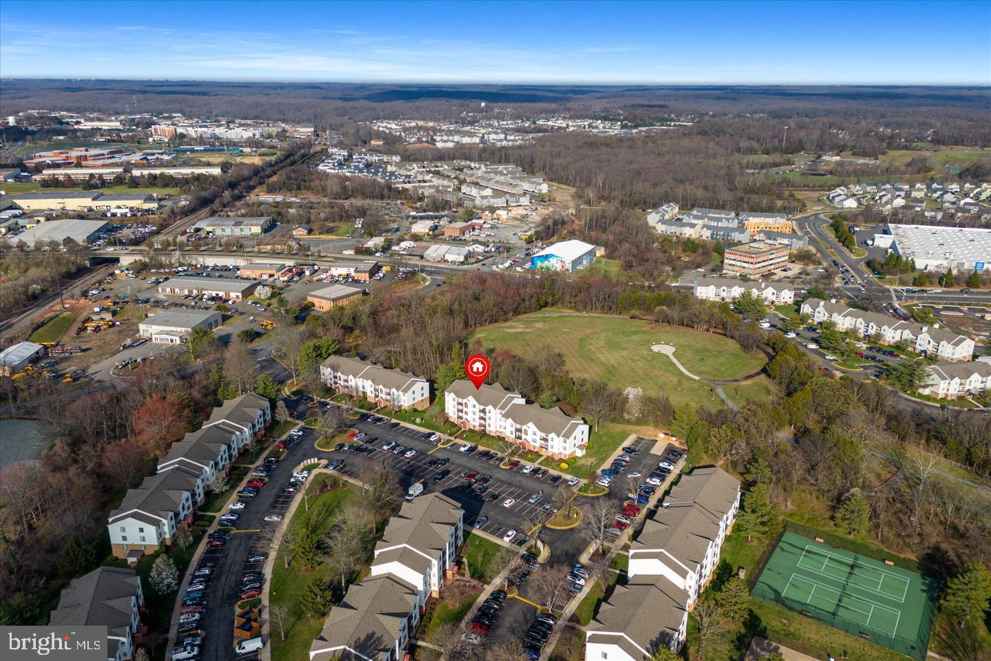 9563 Battery Heights Boulevard, Unit 201 Manassas, VA 20110 - Photo 2 of 5