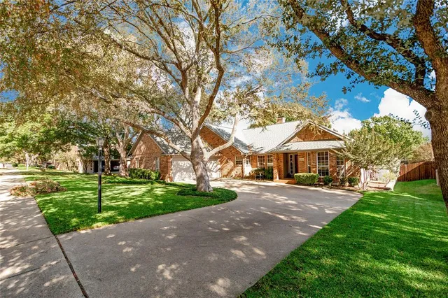 $600,000 | 1916 Skelton Street, Flower Mound, TX 75022