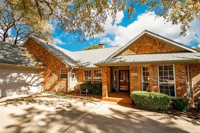 $600,000 | 1916 Skelton Street, Flower Mound, TX 75022