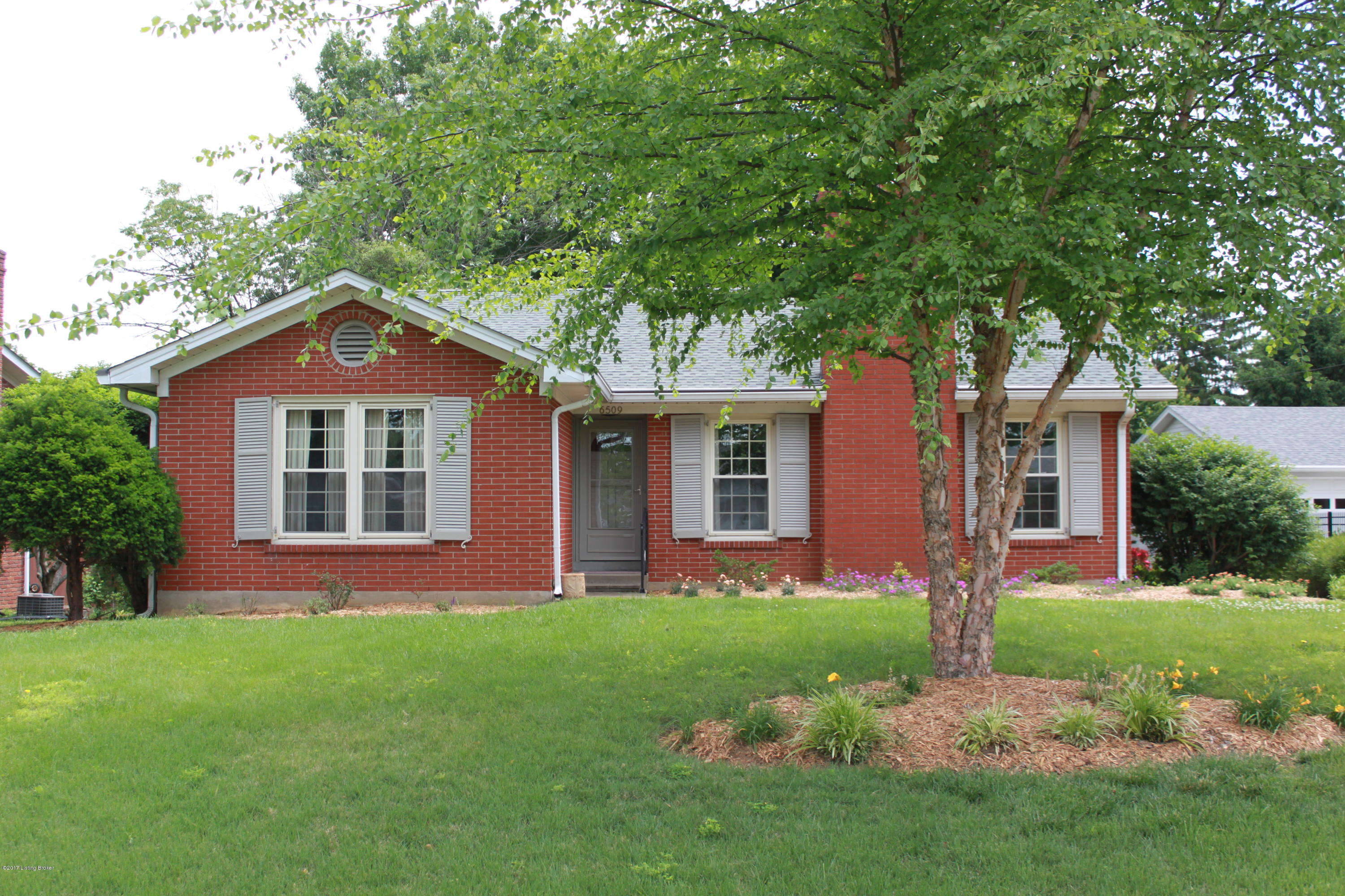 6509 Ridge Cliff Road Hollow Creek, KY 40228 - Photo 1 of 24 Front of House