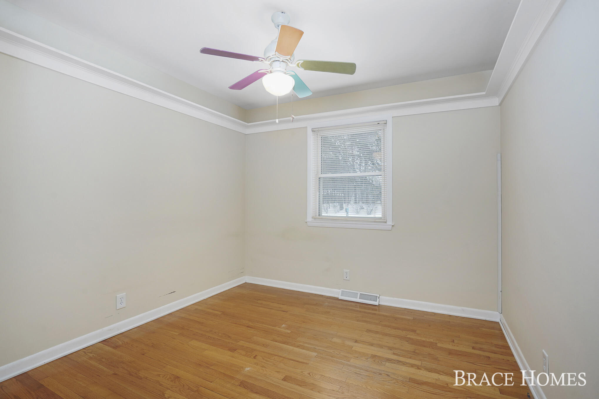 1617 Robbins Road Grand Haven, MI 49417 - Photo 12 of 23 Photo Jan 06, 11 36 20 AM