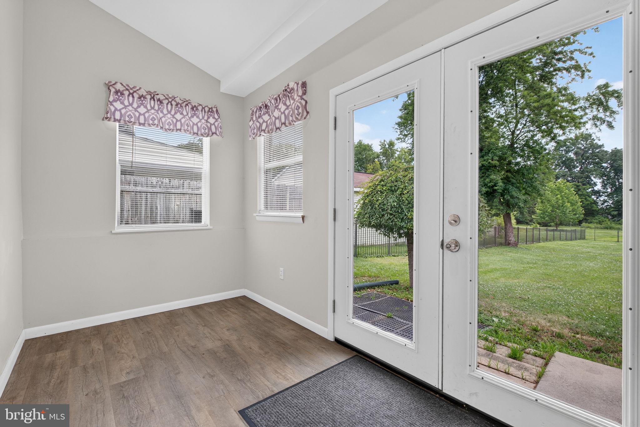 2725 Oakland Road Dover, PA 17315 - Photo 17 of 33