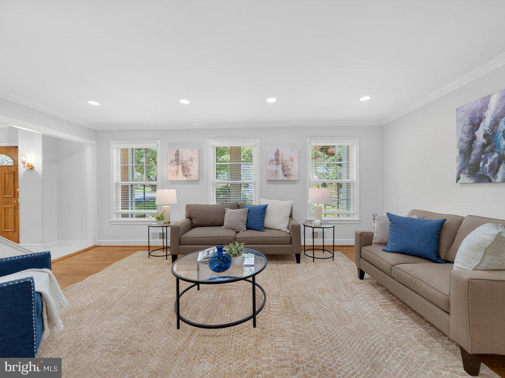 12628 St James Road Rockville, MD 20850 - Photo 6 of 64