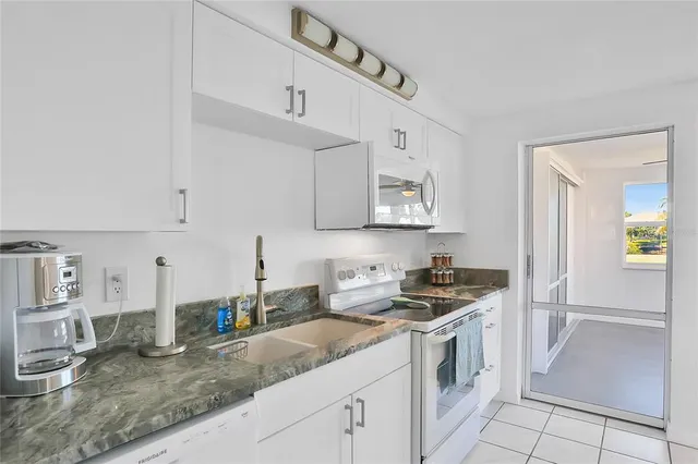 $5,400 | 161 Easton Drive Northwest, Port Charlotte, FL 33952