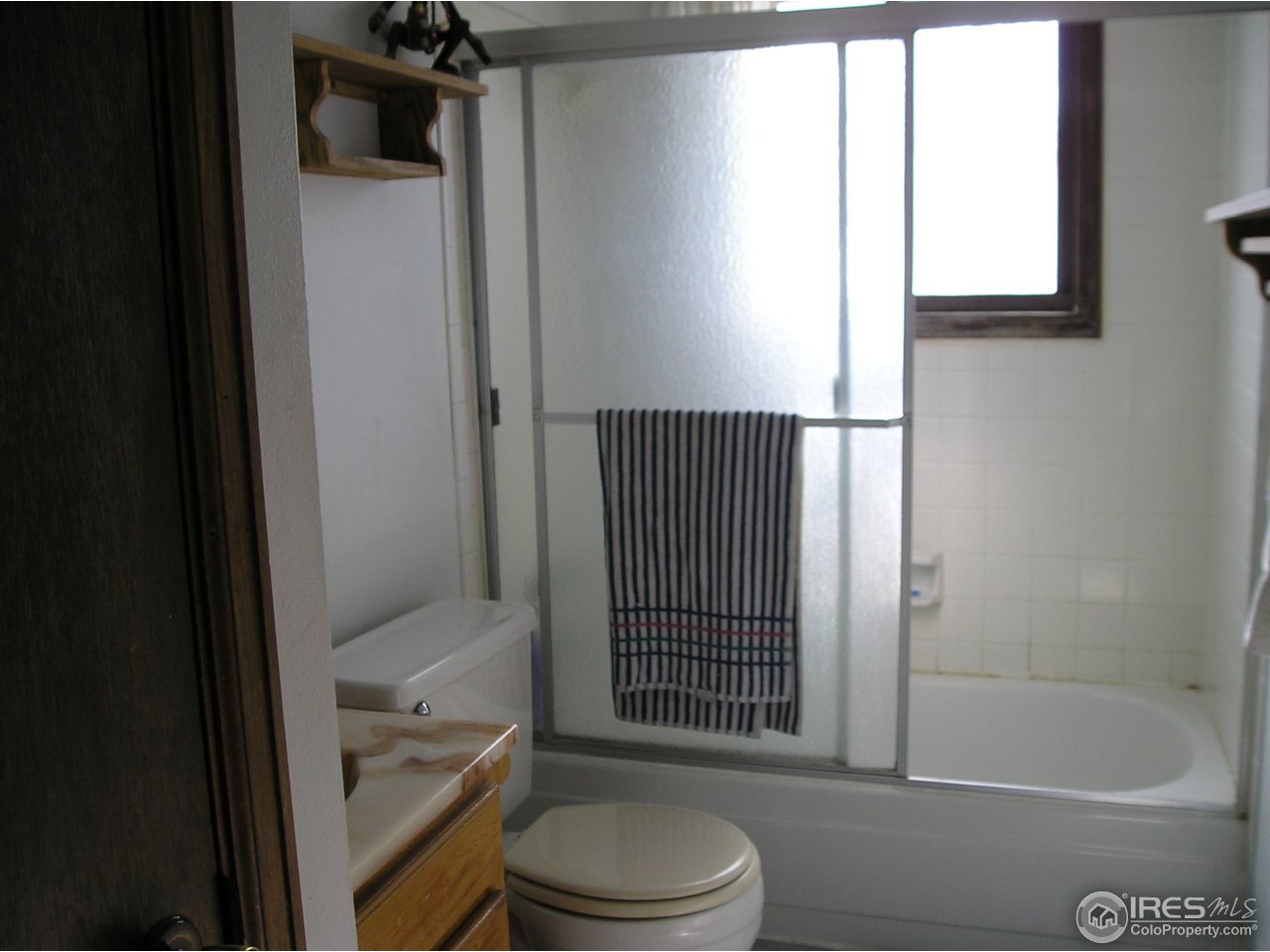 737 Gallup Road Fort Collins, CO 80521 - Photo 9 of 12 Upper bath