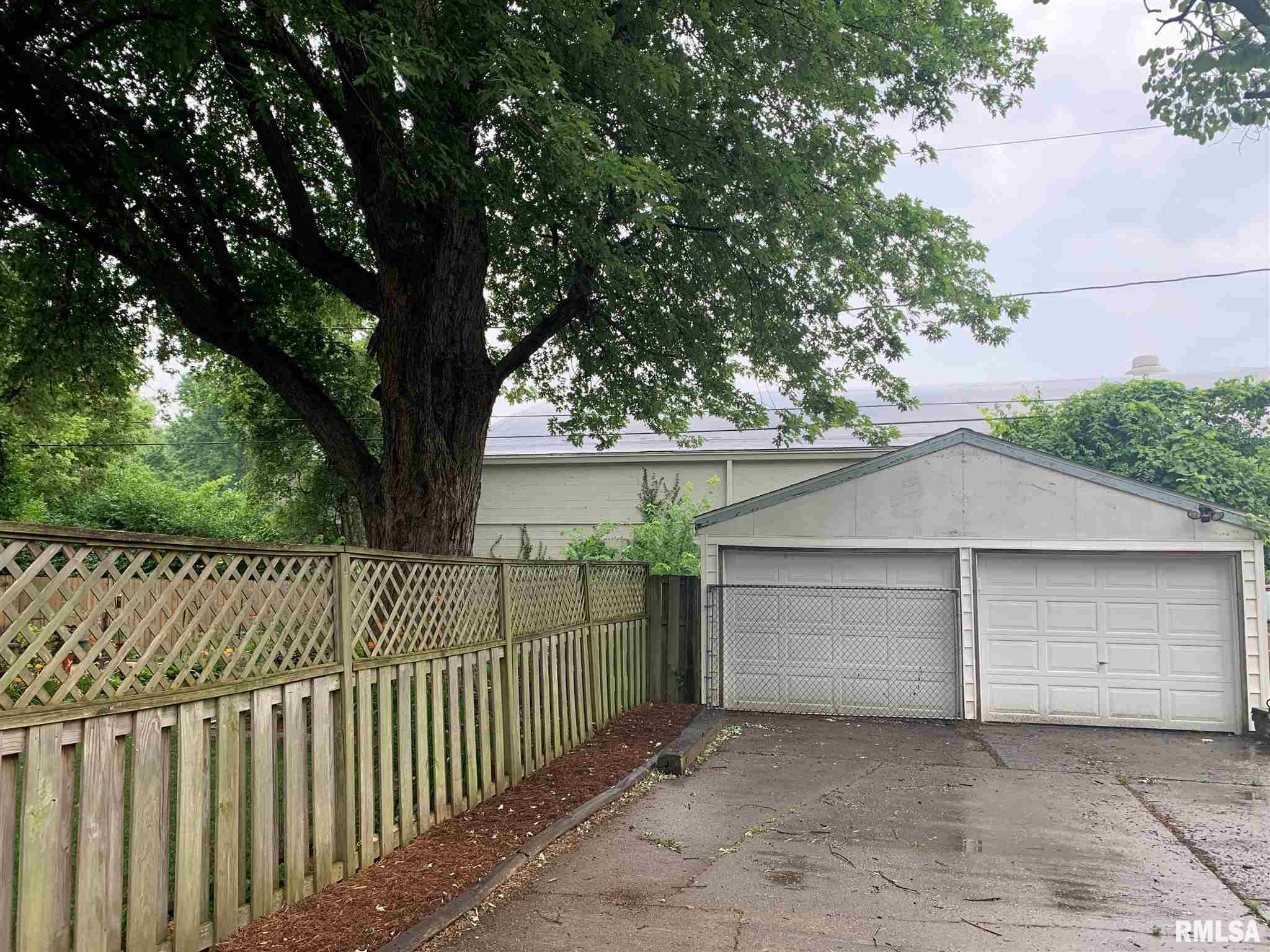 3243 Sherman Street Springfield, IL 62703 - Photo 8 of 29