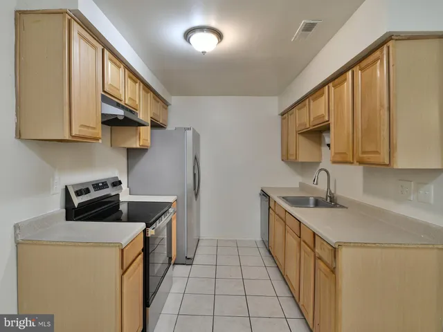 $400,000 | 14632 Wexhall Terrace, Unit 18, Burtonsville, MD 20866