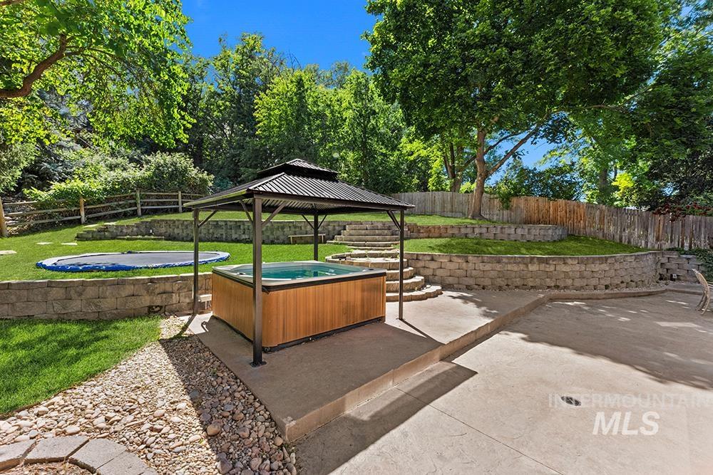 3901 South Sutton Way Boise, ID 83706 - Photo 2 of 38