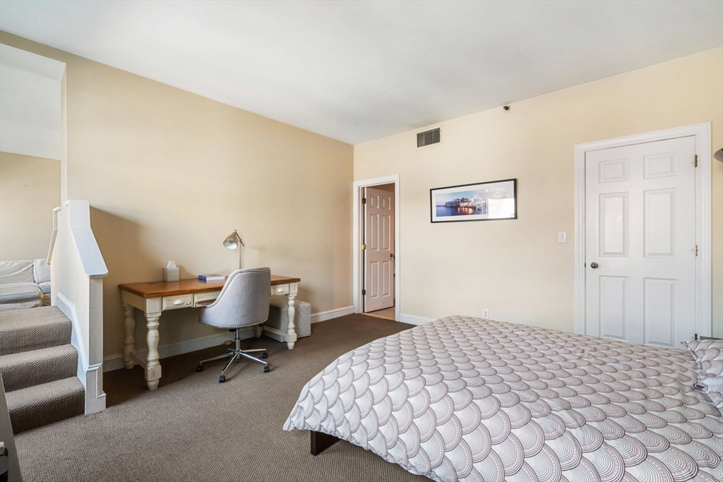 416 Commonwealth Avenue, Unit 710 Boston, MA 02215 - Photo 13 of 26