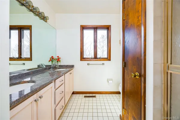 $569,000 | 32 Sherwood Heights, Wappingers Falls, NY 12590