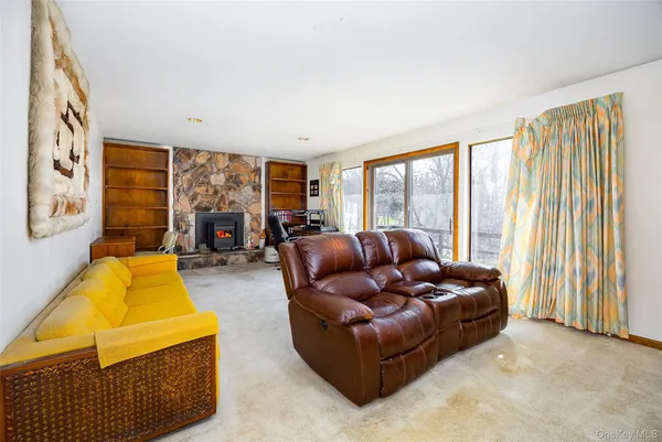 $569,000 | 32 Sherwood Heights, Wappingers Falls, NY 12590