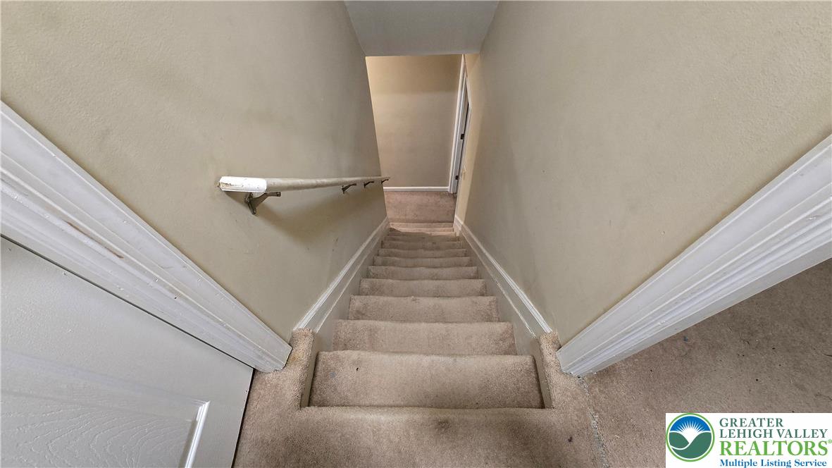 1116 West Maple Street Allentown, PA 18102 - Photo 16 of 38 a view of entryway