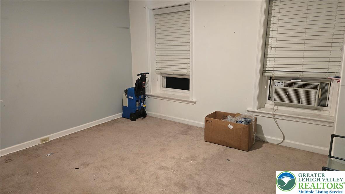 1116 West Maple Street Allentown, PA 18102 - Photo 16 of 35