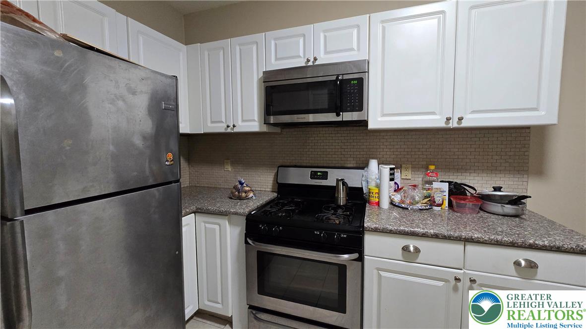 1116 West Maple Street Allentown, PA 18102 - Photo 7 of 35