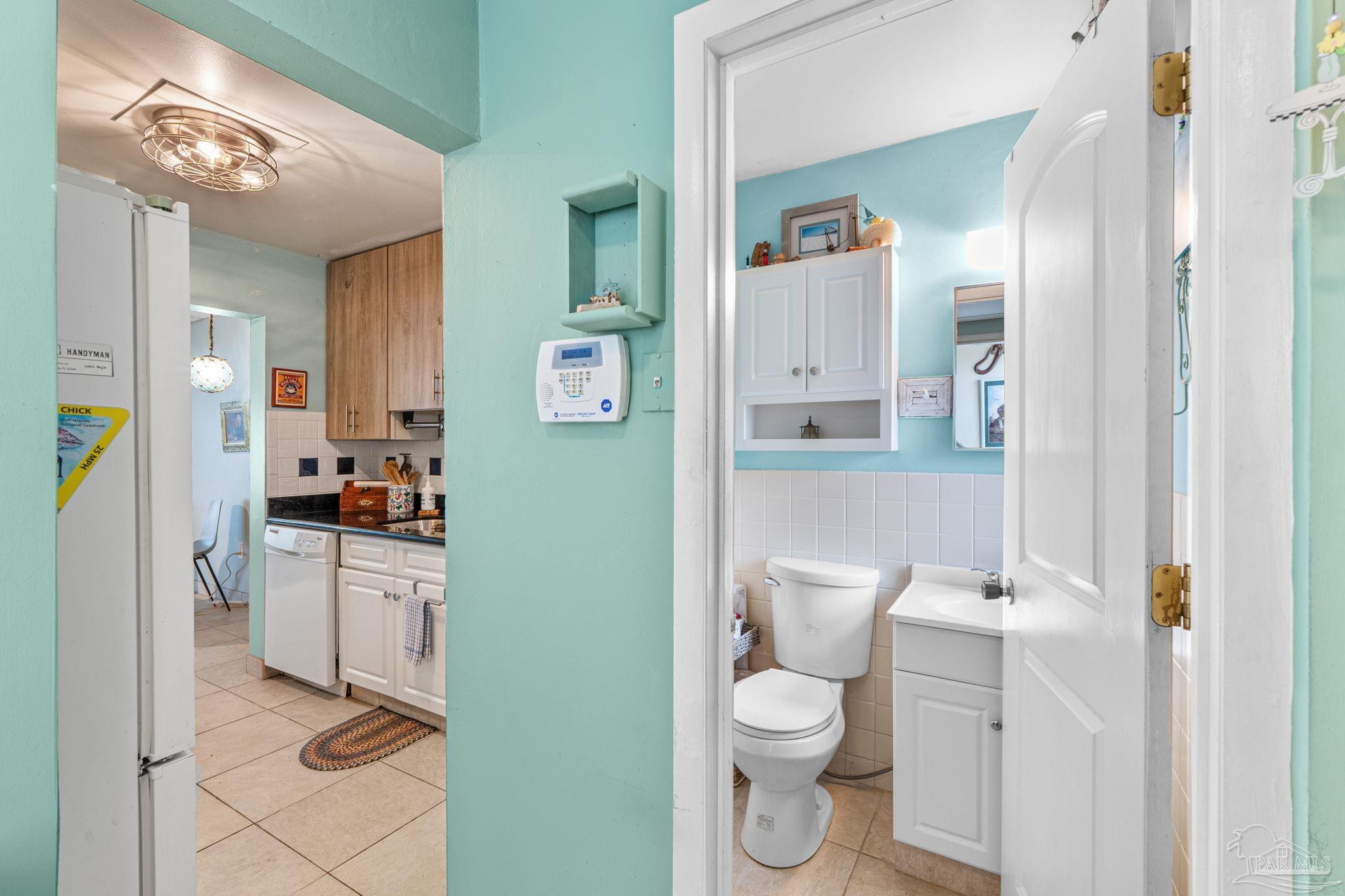 201 Pensacola Beach Road, Unit C22 Gulf Breeze, FL 32561 - Photo 13 of 46