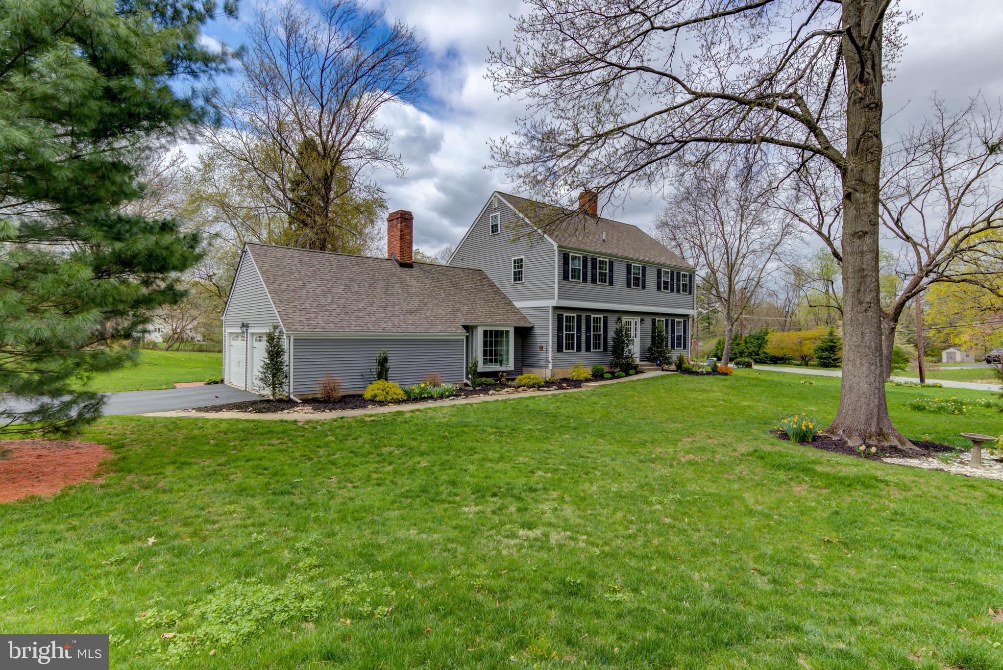 407 Old State Road Berwyn, PA 19312 - Photo 2 of 38