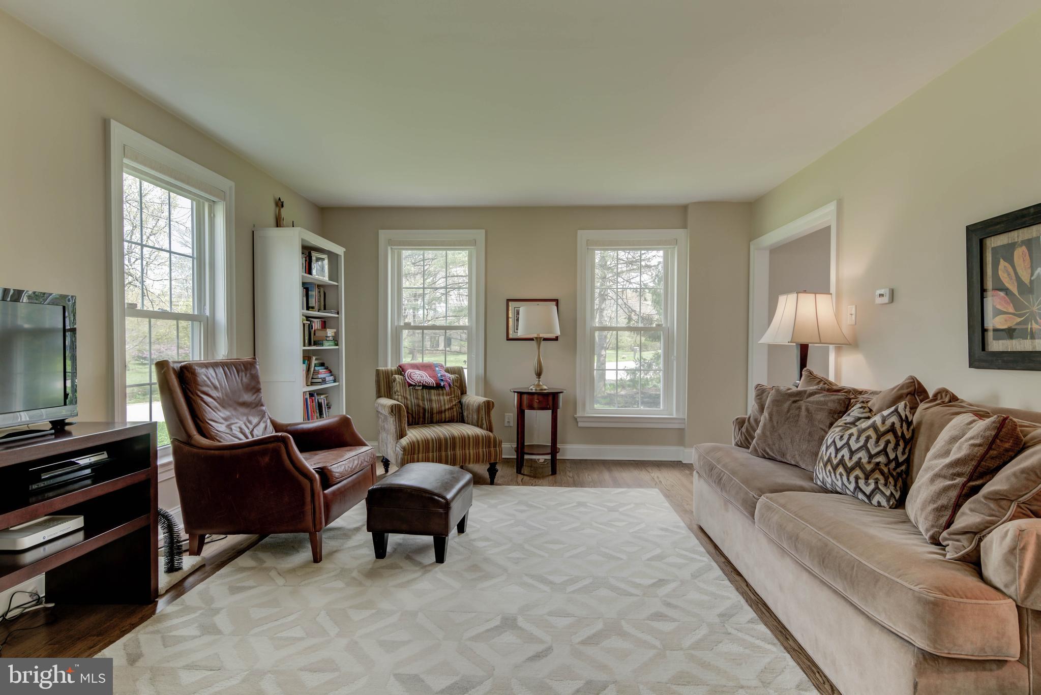 407 Old State Road Berwyn, PA 19312 - Photo 12 of 38