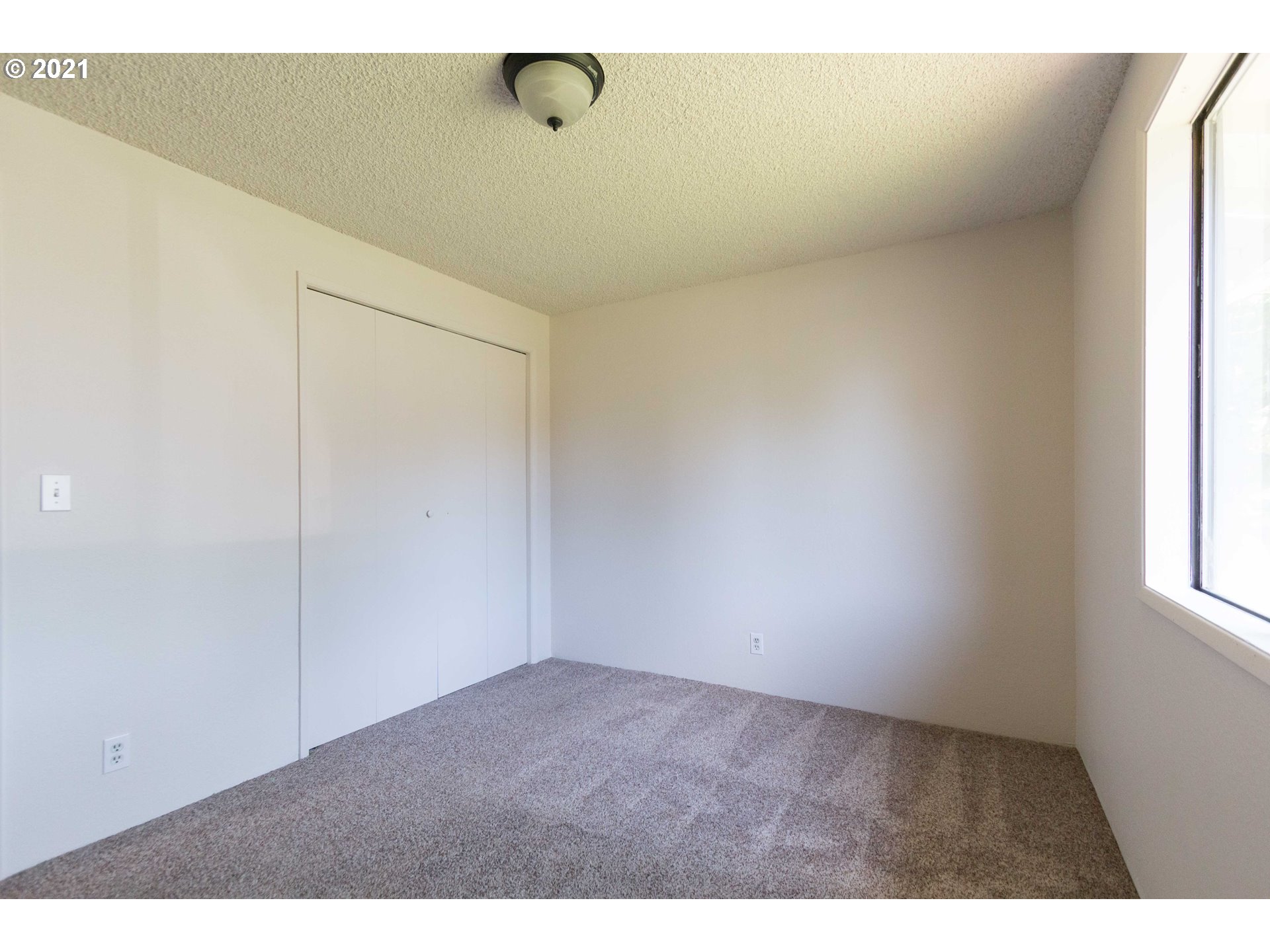 4036 Josh Street Eugene, OR 97402 - Photo 14 of 27 Gallery Image 14