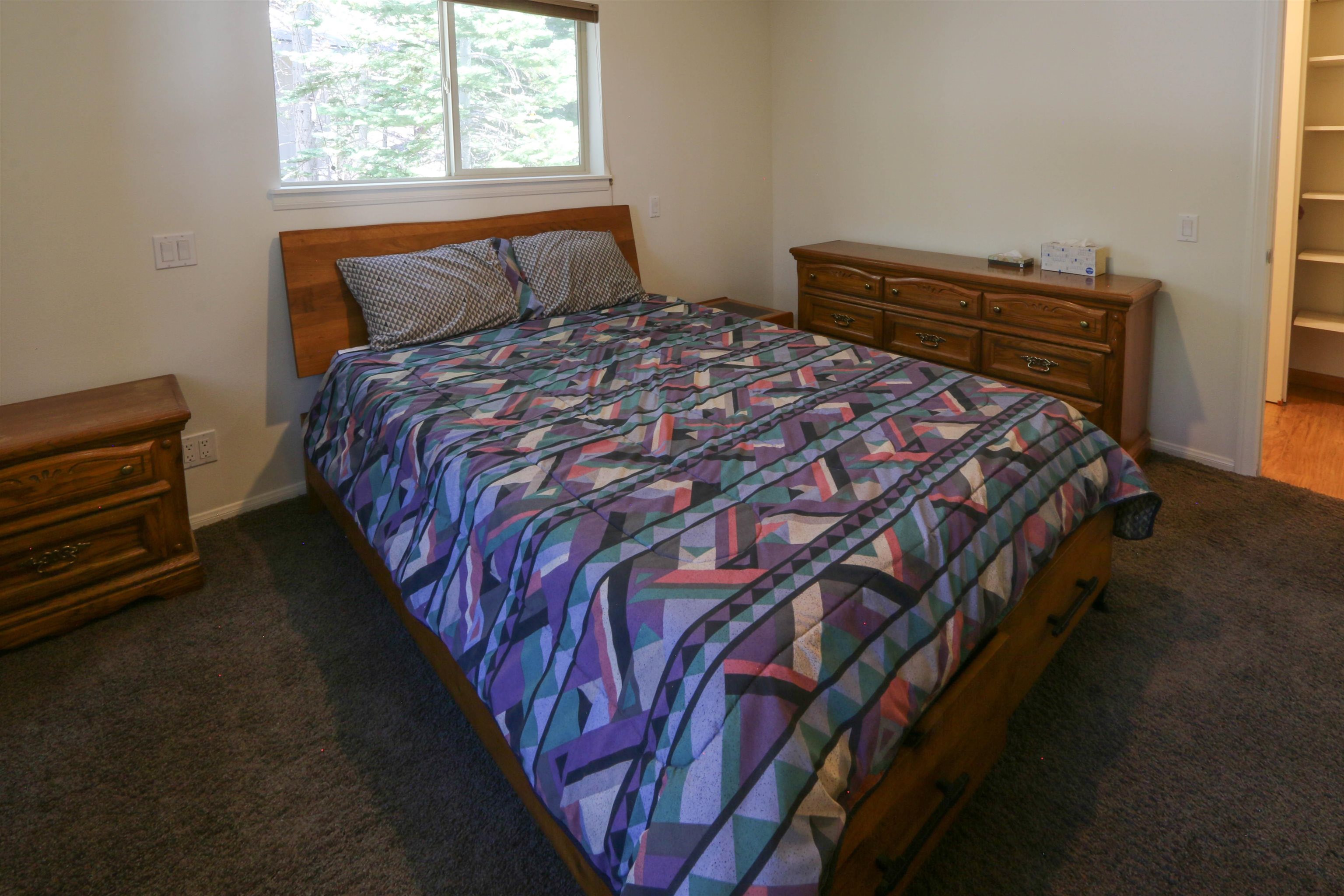 380 Grindelwald Road Mammoth Lakes, CA 93546 - Photo 16 of 42 Gallery Image 16