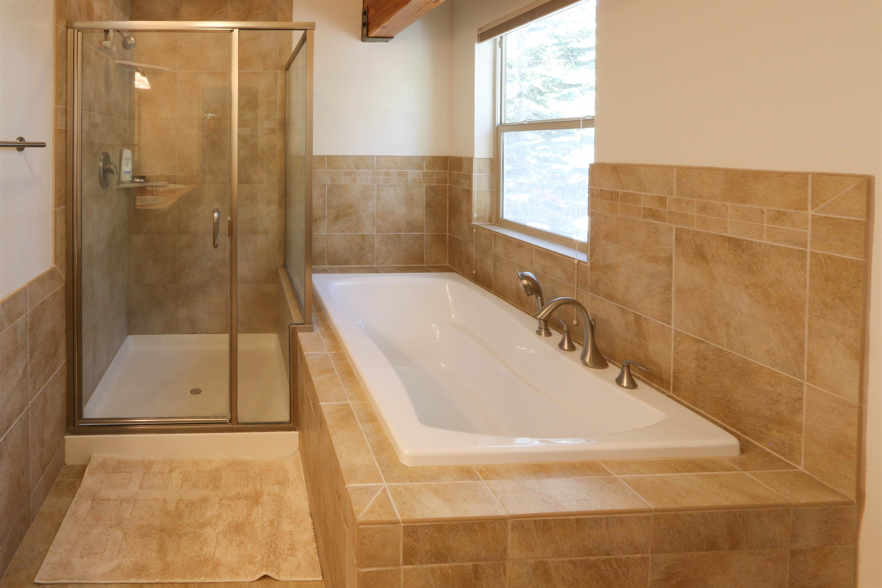 380 Grindelwald Road Mammoth Lakes, CA 93546 - Photo 19 of 42 Gallery Image 19
