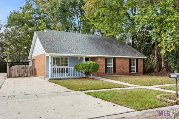 $215,000 | 7808 Bayou Fountain Avenue, Baton Rouge, LA 70820