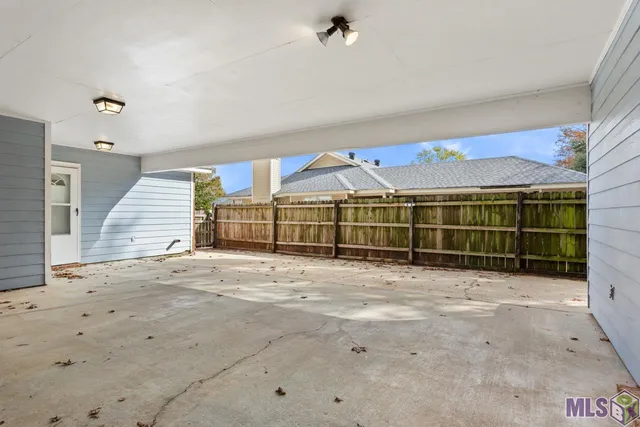 $220,000 | 7808 Bayou Fountain Avenue, Baton Rouge, LA 70820