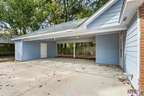 $220,000 | 7808 Bayou Fountain Avenue, Baton Rouge, LA 70820