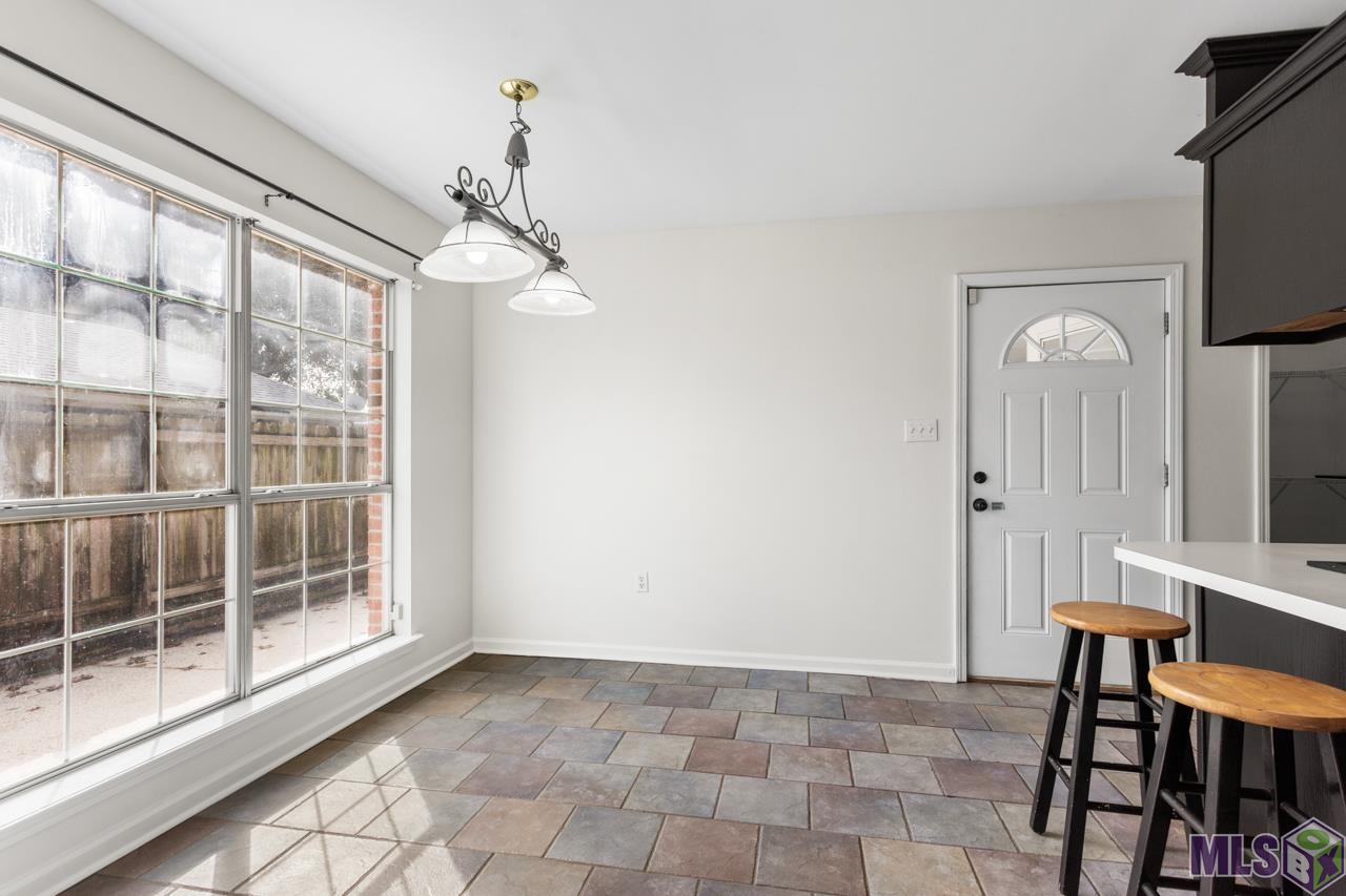 7808 Bayou Fountain Avenue Baton Rouge, LA 70820 - Photo 4 of 13