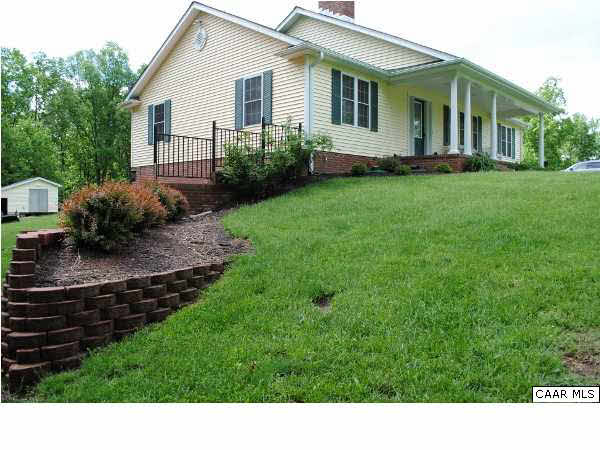 4144 Ridge Road Barboursville, VA 22923 - Photo 2 of 29 Side view