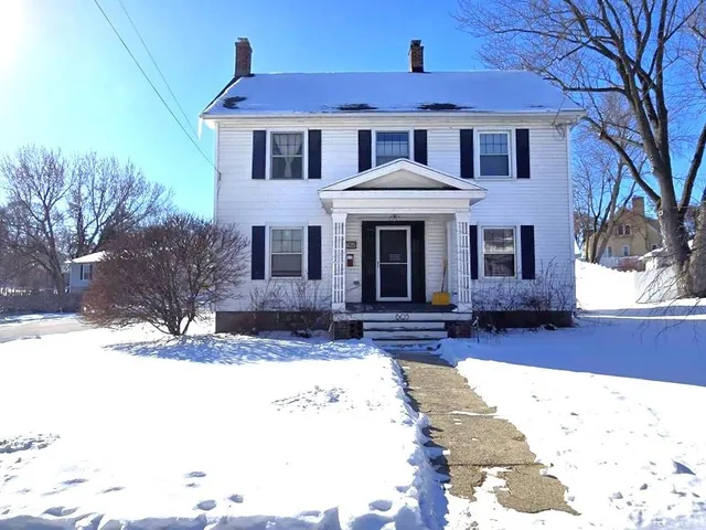 $425,000 | 605 West Madison Street, Lake Mills, WI 53551