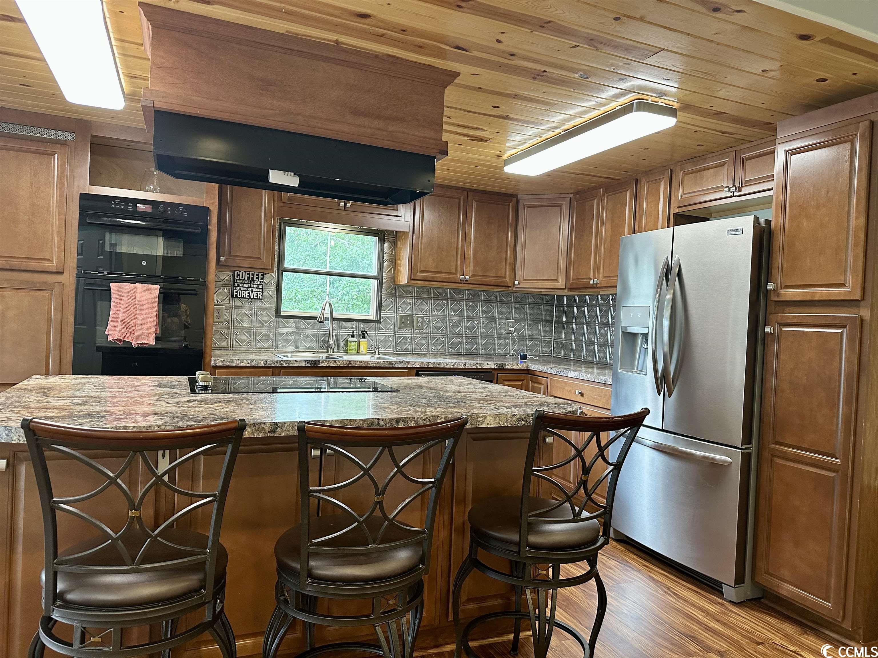 1679 Sandollar Drive Surfside Beach, SC 29575 - Photo 2 of 37