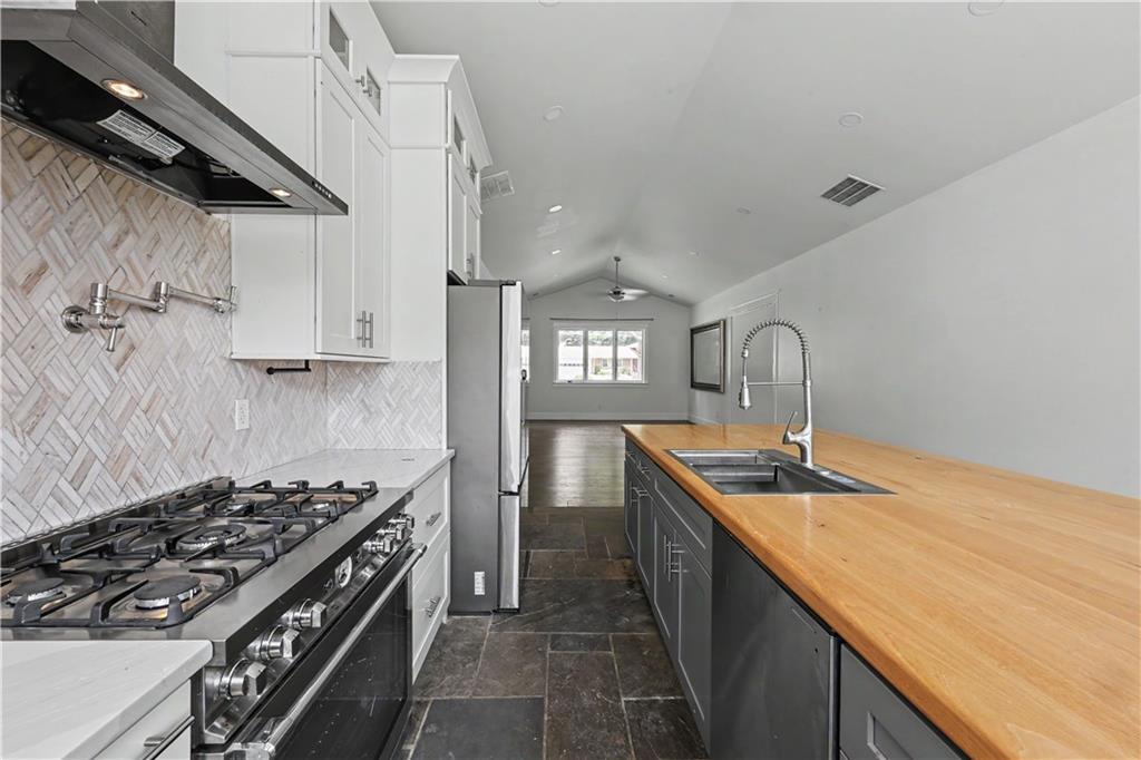2909 Jones Mill Road Atlanta, GA 30360 - Photo 10 of 44 Gallery Image 10