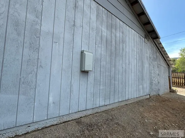 $400,000 | 300 S 14th Street, Salmon, ID 83467