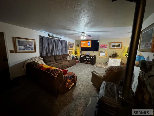 $400,000 | 300 S 14th Street, Salmon, ID 83467