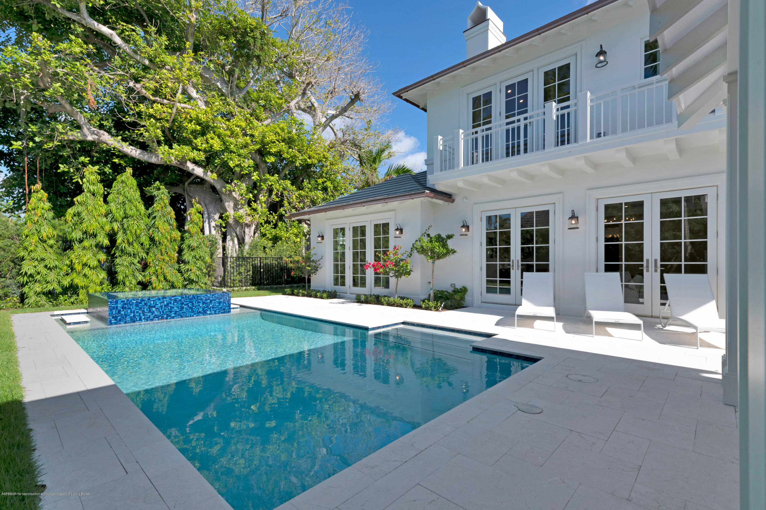 256 Fairview Road Palm Beach, FL 33480 - Photo 2 of 43 EXTERIOR REAR