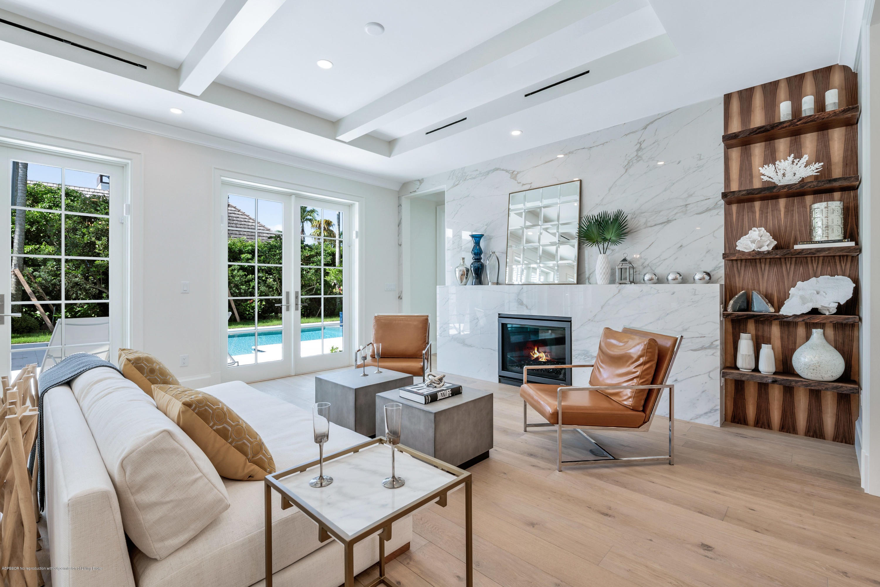 256 Fairview Road Palm Beach, FL 33480 - Photo 14 of 43 LIVING ROOM