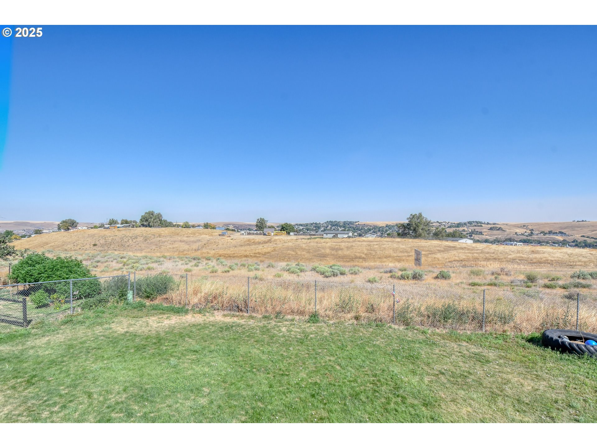 413 Southwest Nye Avenue Pendleton, OR 97801 - Photo 6 of 12