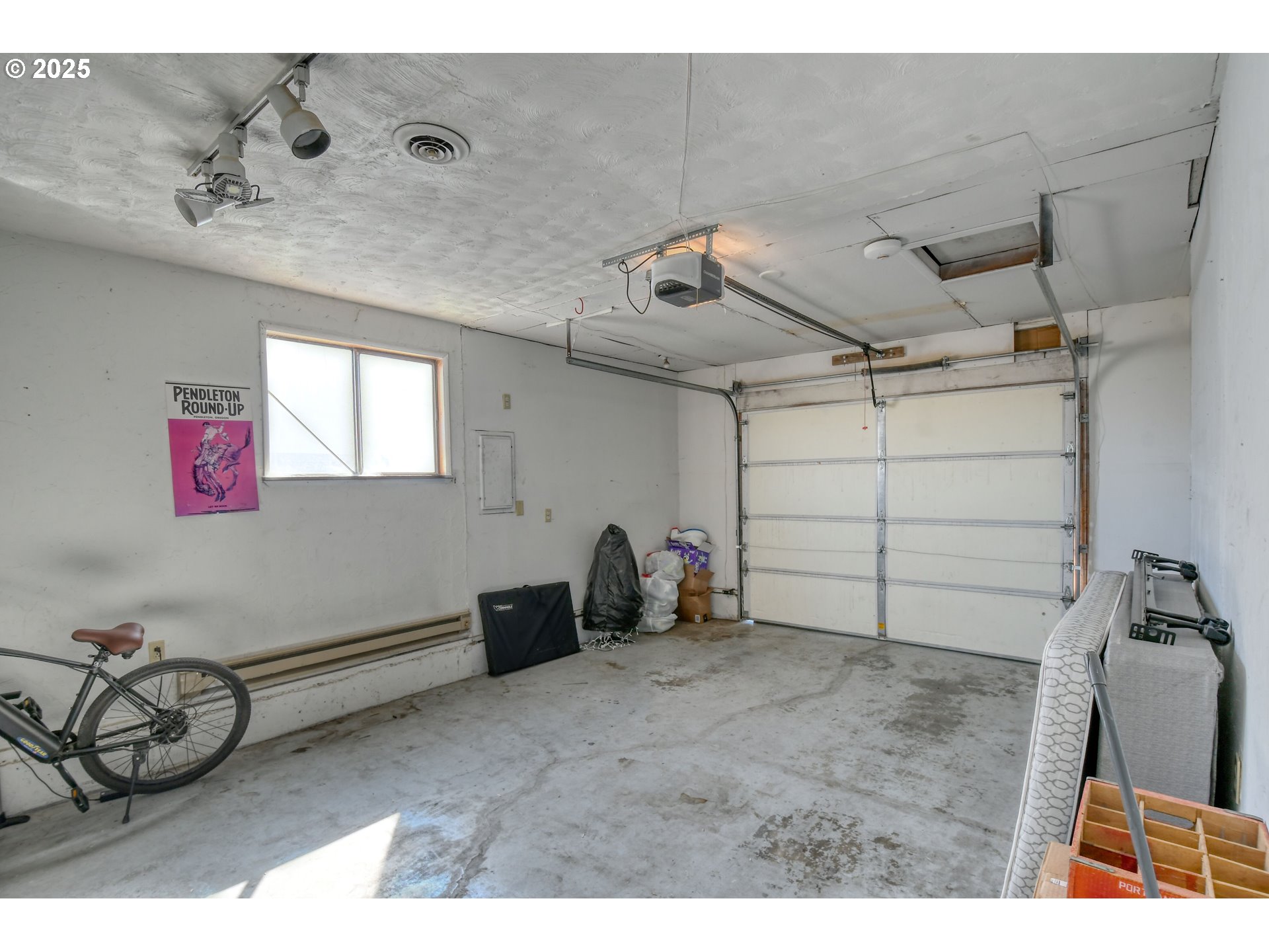 413 Southwest Nye Avenue Pendleton, OR 97801 - Photo 7 of 12