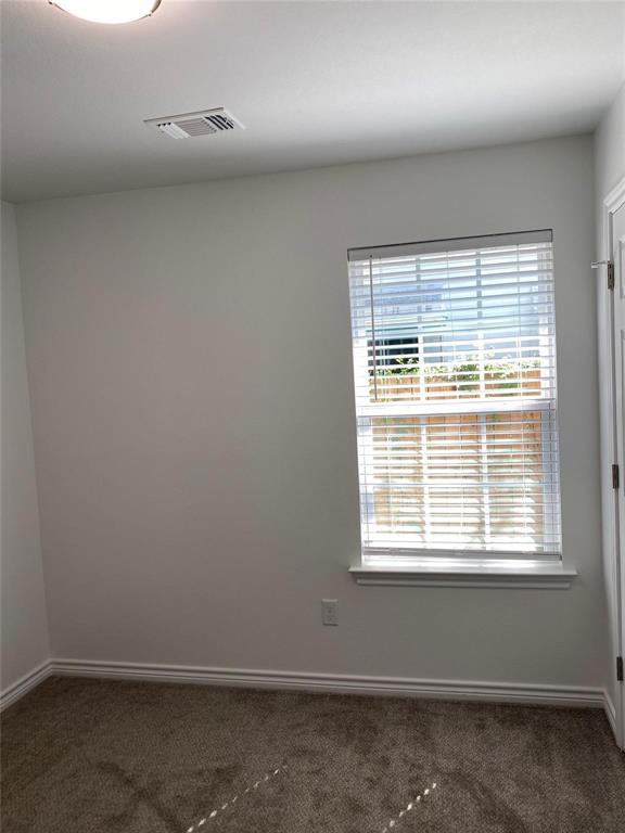 521 East Sears Street Denison, TX 75021 - Photo 10 of 19