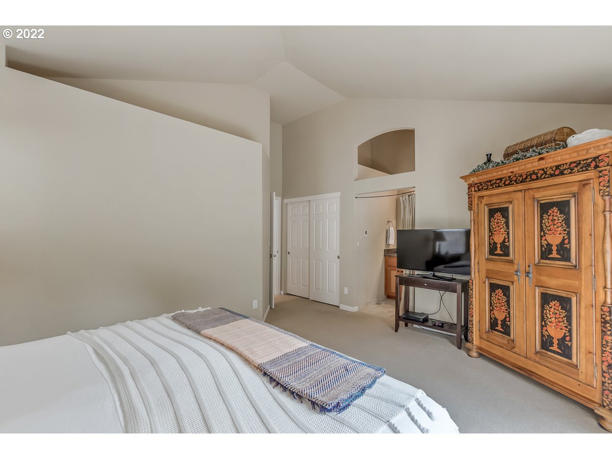 11355 Southwest Pintail Loop Beaverton, OR 97007 - Photo 12 of 19 Gallery Image 12