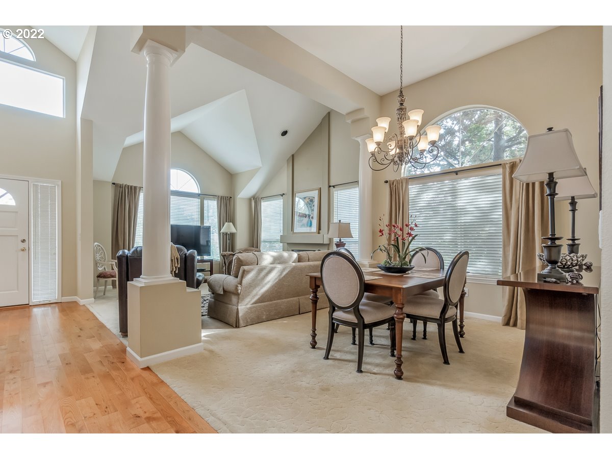 11355 Southwest Pintail Loop Beaverton, OR 97007 - Photo 3 of 19 Gallery Image 3