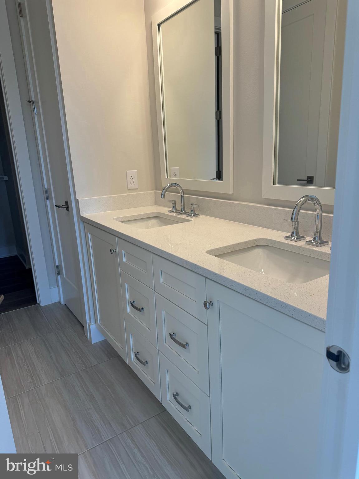 532 Trifecta Road, Unit 287 Downingtown, PA 19335 - Photo 8 of 37 Second Floor Bathroom